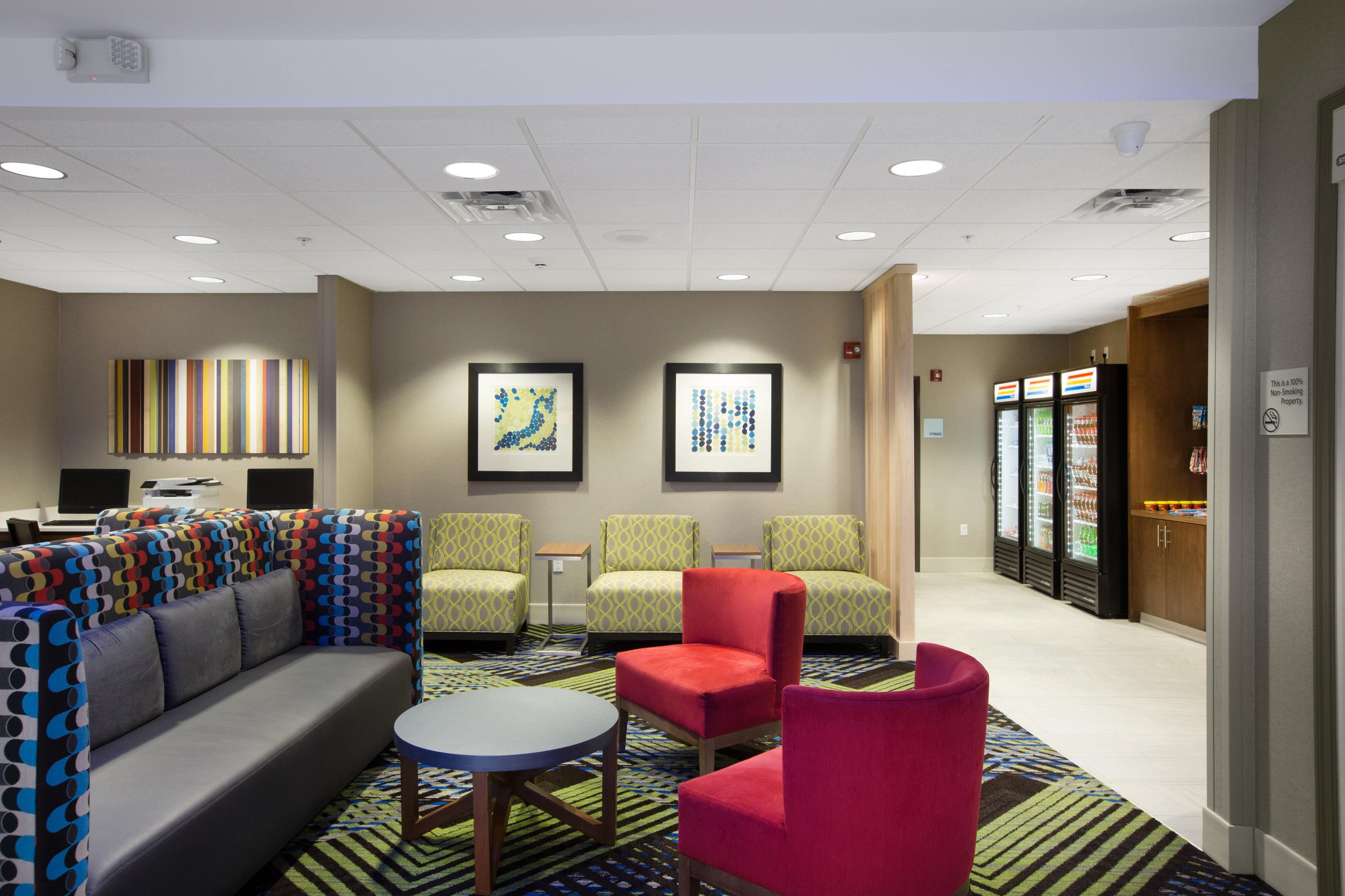 Holiday Inn Express Hastings By Ihg Экстерьер фото