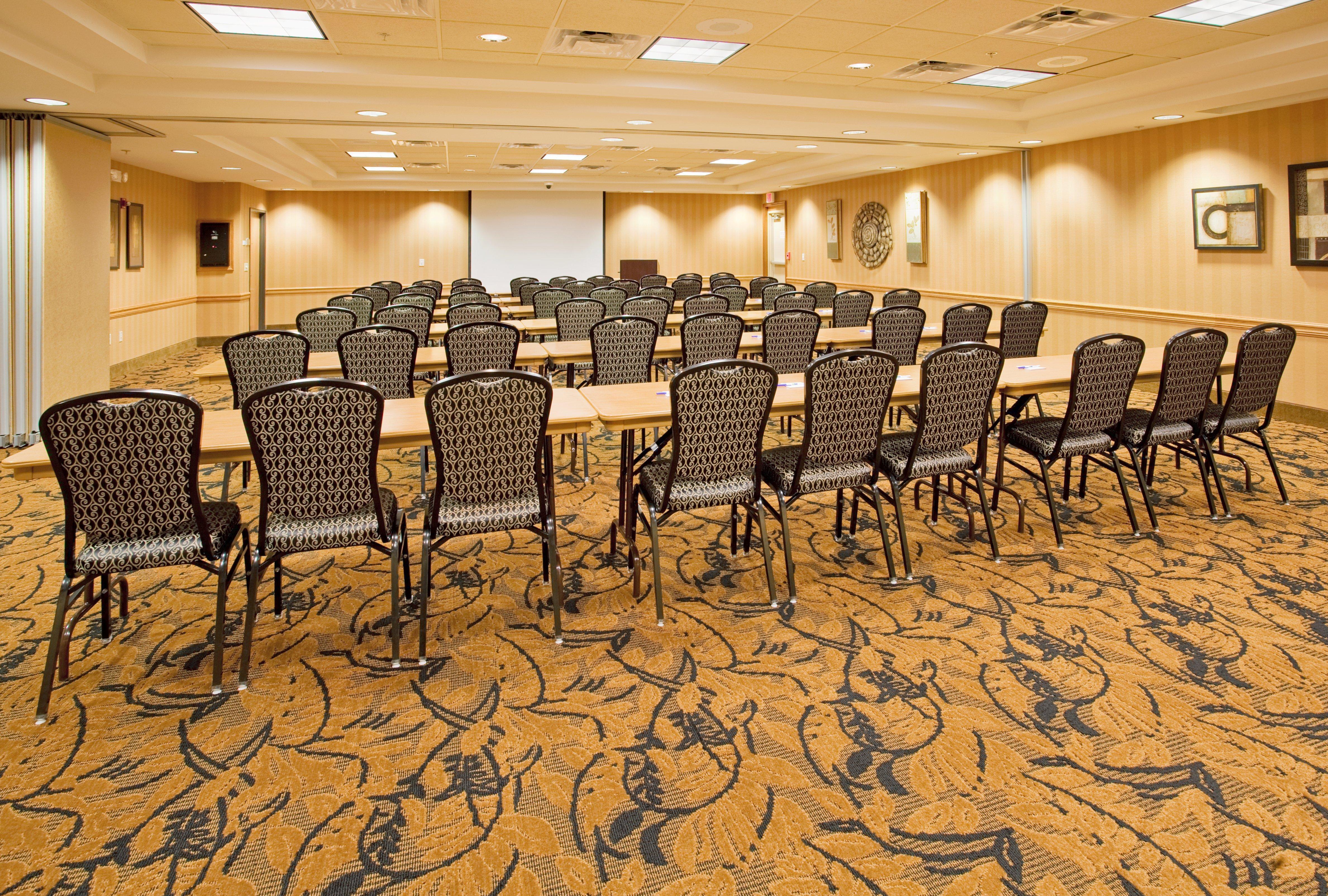 Holiday Inn Express Hastings By Ihg Экстерьер фото
