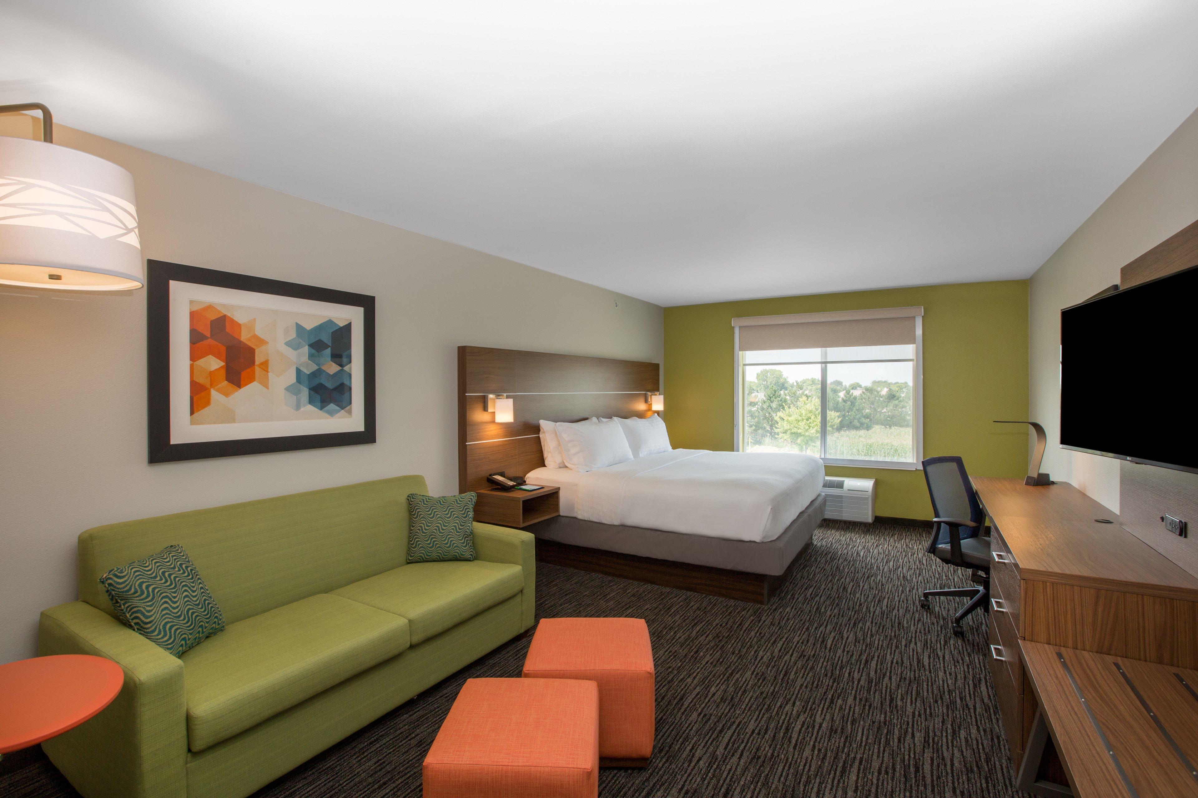 Holiday Inn Express Hastings By Ihg Экстерьер фото