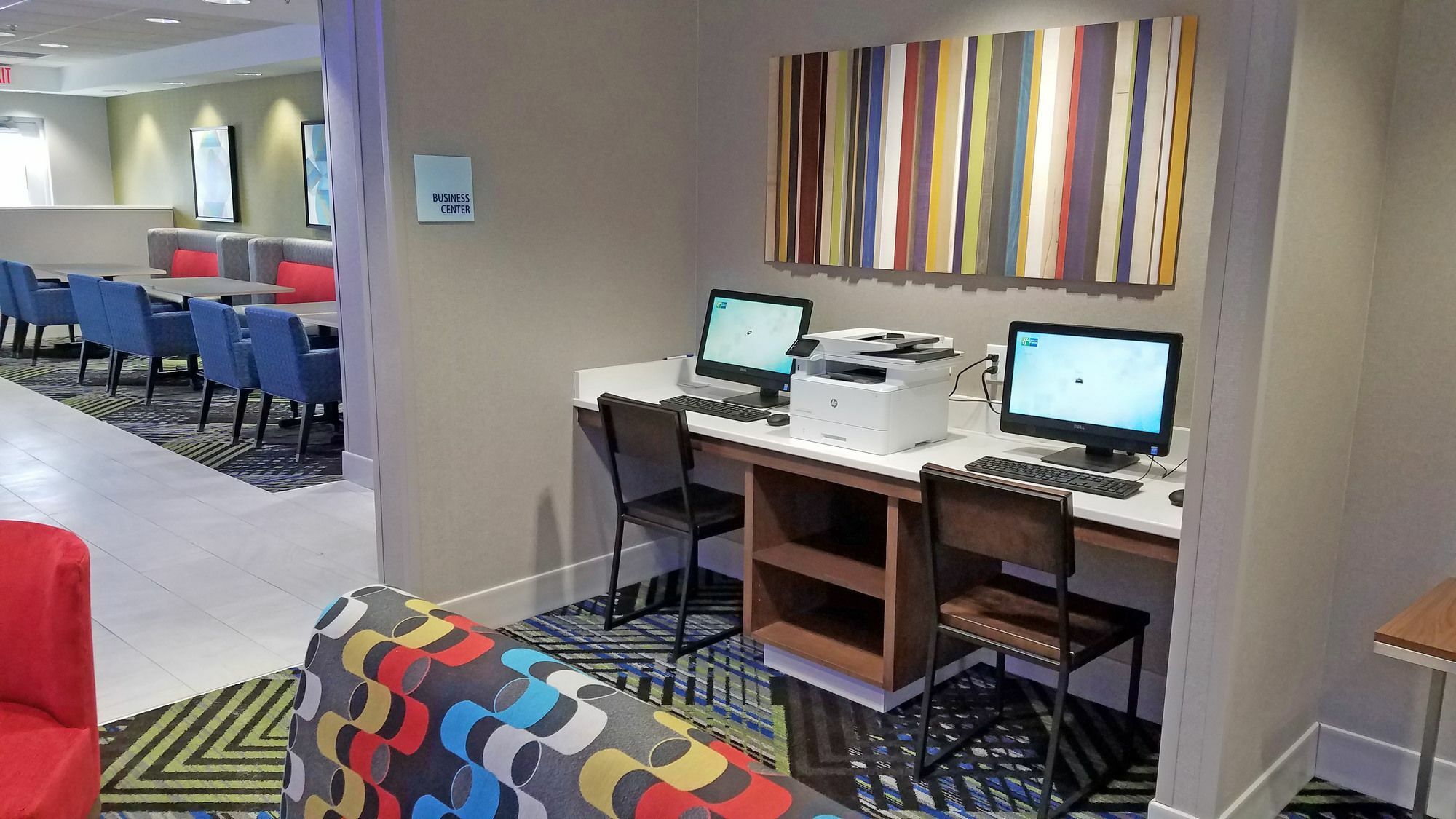 Holiday Inn Express Hastings By Ihg Экстерьер фото